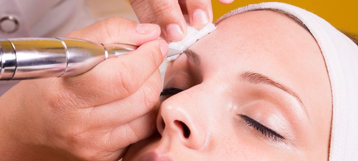 An Introduction to Semi-Permanent Makeup Machines Used in Microblading